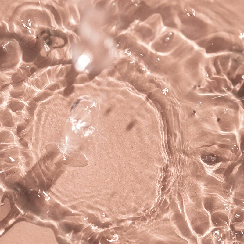 Alpha-H Liquid Gold Rose Exfoliating Treatment With 4.6% Glycolic Acid 100ml 7 Alpha-H Liquid Gold Rose Exfoliating Treatment With 4.6% Glycolic Acid 100ml - Image 5