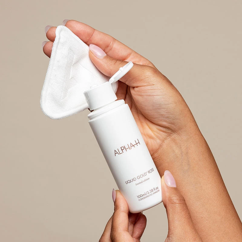Alpha-H Liquid Gold Rose Exfoliating Treatment With 4.6% Glycolic Acid 100ml 4 Alpha-H Liquid Gold Rose Exfoliating Treatment With 4.6% Glycolic Acid 100ml - Image 2