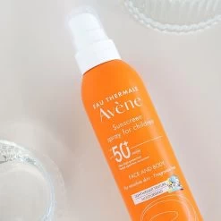 Avène Avene Sunscreen Spray For Children SPF 50+ 200ml - For Kids Sensitive Skin 6 Avène Avene Sunscreen Spray For Children SPF 50+ 200ml - For Kids Sensitive Skin -Famous Skin Care Store Avene Sunscreen Spray Children 1