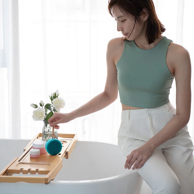 FOREO LUNA 4 Body - Evergreen 8 FOREO LUNA 4 Body - Evergreen - Image 6