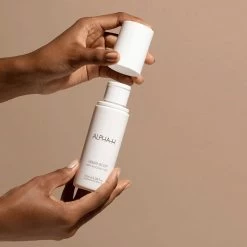 Alpha-H Liquid Gold With 5% Glycolic Acid 100ml -Famous Skin Care Store Liquid Gold lifestyle 2