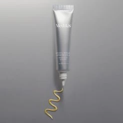 Medik8 Crystal Retinal Ceramide Eye 6 15ml -Famous Skin Care Store Medik8 Crystal Retinal Eye Lifestyle 3