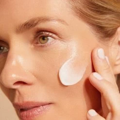 Ultraceuticals DNA³ Complex Recovery Night Cream 60ml 9 Ultraceuticals DNA³ Complex Recovery Night Cream 60ml -Famous Skin Care Store Ultraceuticals DNA Recovery Night Cream 60ml lifestyle