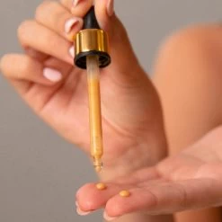 Αντίποδες Antipodes Glow Ritual Vitamin C Serum With Plant Hyaluronic Acid 30ml -Famous Skin Care Store large antipodes glow ritual serum 2