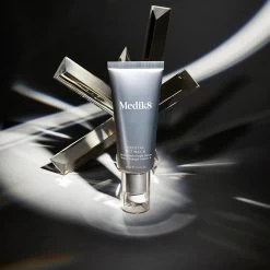 Medik8 Crystal Retinal 6 30ml 10 Medik8 Crystal Retinal 6 30ml -Famous Skin Care Store medik8 crystal retinal 6 30ml 4