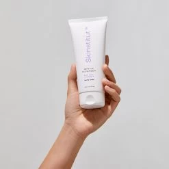 Skinstitut Gentle Cleanser 200ml -Famous Skin Care Store skinstitut gentle cleanser 1