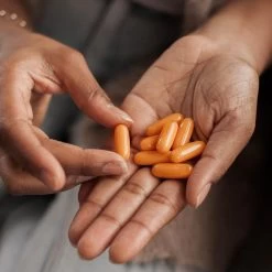 Tonik No.3 - Organic Turmeric Capsules (120 Capsules) -Famous Skin Care Store tonik no 3 lifestyle 2